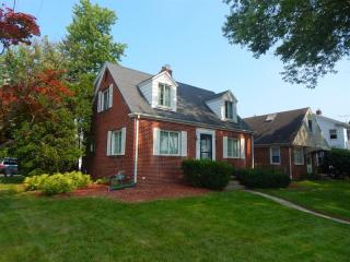 1001 Francis Ave, Toledo OH  43609-1915 exterior
