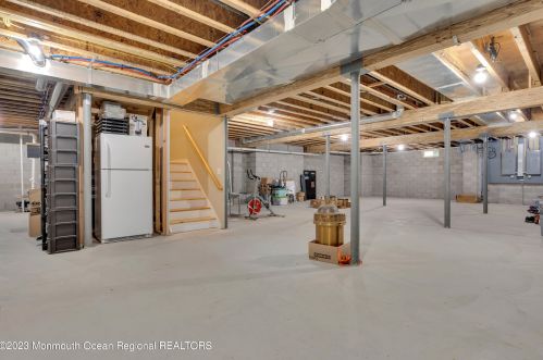 139 Cold Indian Spg Rd, Tinton Falls NJ 07712-3247 exterior