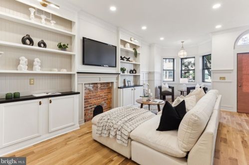 743 22nd St, Philadelphia PA 19130-2604 exterior