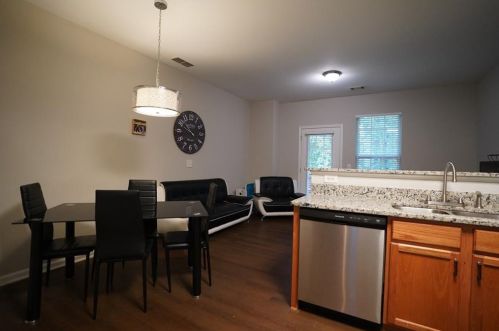 3236 Mill Springs Cir, Buford, GA 30519-7622