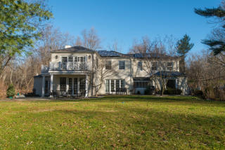 19 Dingletown Rd, Greenwich, CT 06830-3515