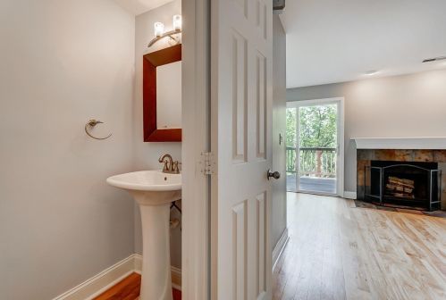 959 Auburnview Dr, Cincinnati OH  45206-2582 exterior