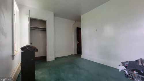 209 Rosemont Ave, Trenton NJ  08618-4425 exterior