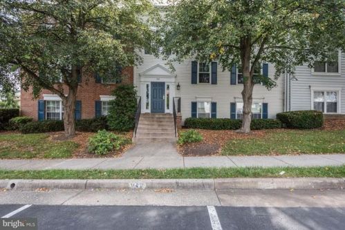114 Prosperity Ave, Leesburg VA  20175-4158 exterior