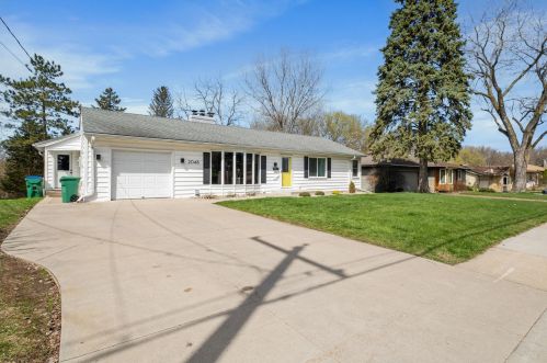 2048 Flag Ave, Minneapolis, MN 55426-2328