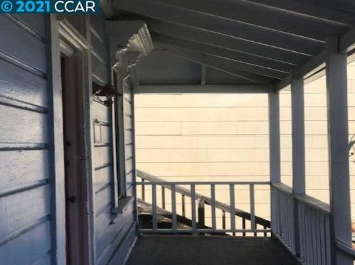 614 3rd Ave, Crockett, CA 94525-1117