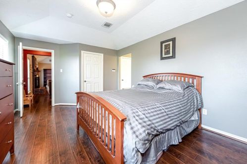 1016 Chateau Wood Pkwy Dr, Conroe TX  77385-9771 exterior