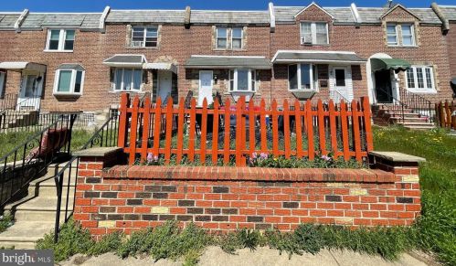 6308 Glenloch St, Philadelphia, PA 19135-3204