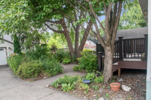 1422 Hewitt Ave, Saint Paul MN  55104-1309 exterior