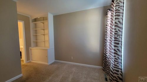14 Villa Dr, Pueblo, CO 81001-1419