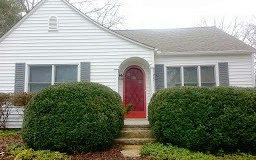 98 Bayless St, Unaka, NC 28906-2932
