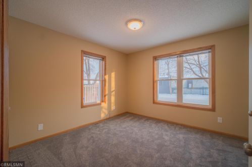 9 Acker St, Saint Paul MN  55117-5508 exterior