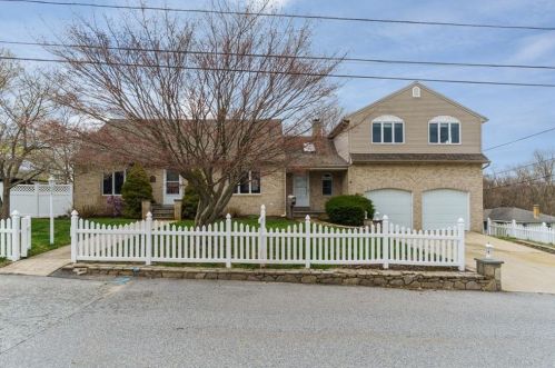 170 Macarthur Blvd, Coventry, RI 02816-7357
