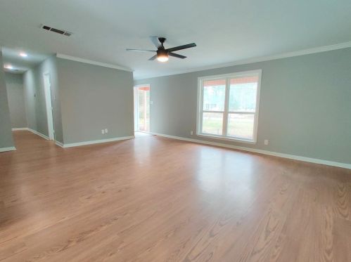 1503 Flamingo St, Conroe TX  77385-9604 exterior