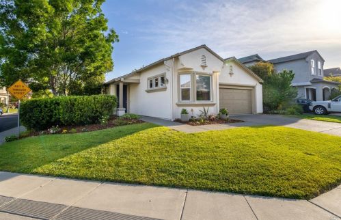 200 Vineyard Valley Way, Vacaville, CA 95688-2804