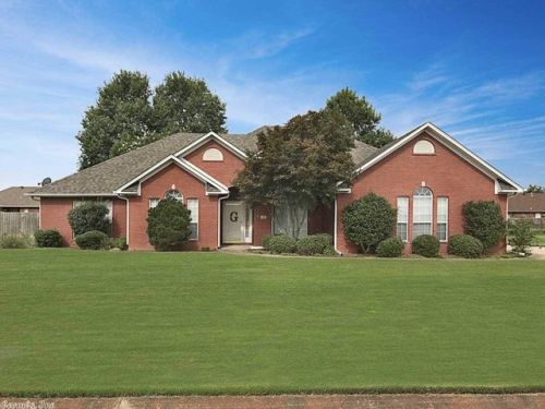 28 Weaver Cir, Vilonia, AR 72173-9039