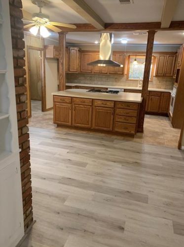 104 Delmont Dr, Conroe, TX 77301-1319