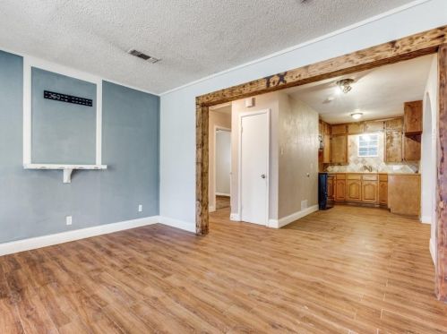 5312 Townsend Dr, Fort Worth TX  76115-4129 exterior