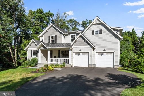 2628 Sigmona St, Falls Church, VA 22046-2727