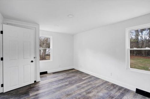 829 Bailey Hill Rd, Killingly CT  06241-1836 exterior