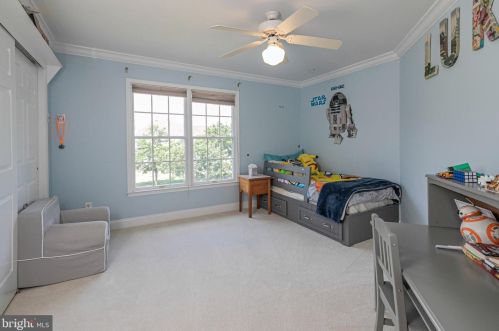 54 Ettl Cir, Princeton NJ  08540-2327 exterior