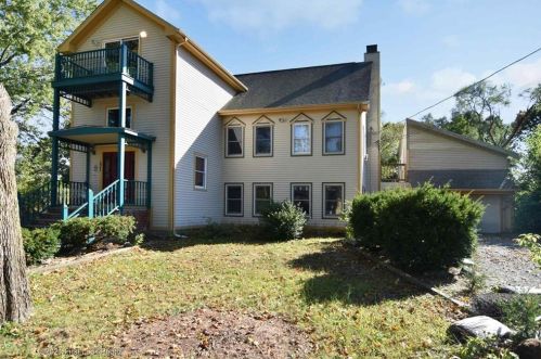3402 Shore Rd, Warwick, RI 02886-7549