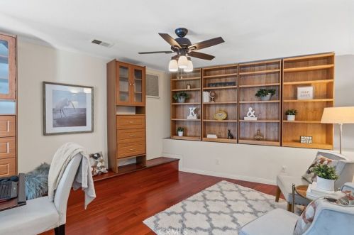 31 Del Perlatto, Irvine CA  92614-5359 exterior