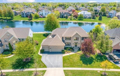 2061 Brindlewood Ln, Barrington Hills, IL 60102