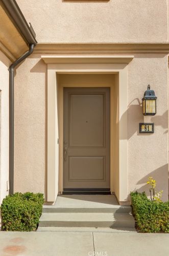 81 Kimbal, Irvine CA  92620 exterior