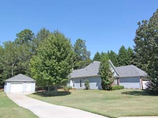 2330 Crystal Ct, Loganville, GA 30052-4481