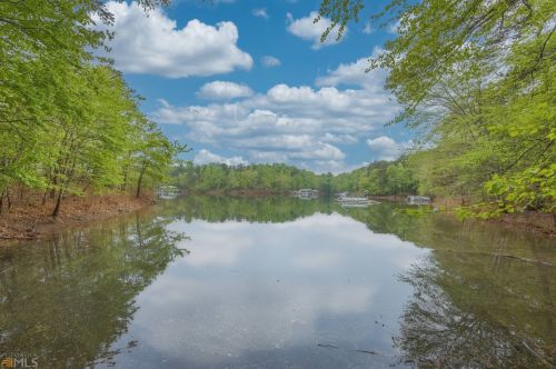 550 Hidden Point Rd, Hartwell, GA 30643-8241