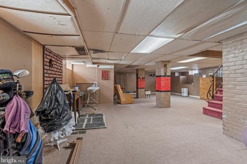 6729 Jackson St, Philadelphia PA  19135-2210 exterior