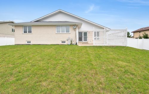 7931 Brookside Glen Dr, Tinley Park, IL 60487-7720