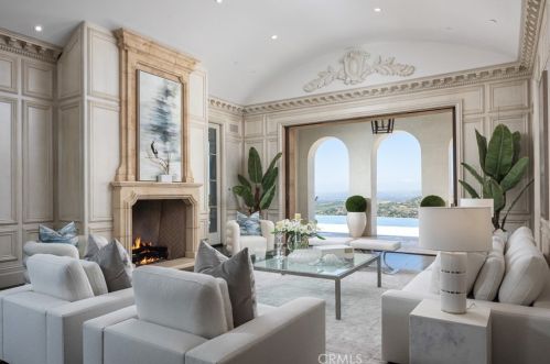 76 Golden Eagle, Irvine CA  92603-0309 exterior