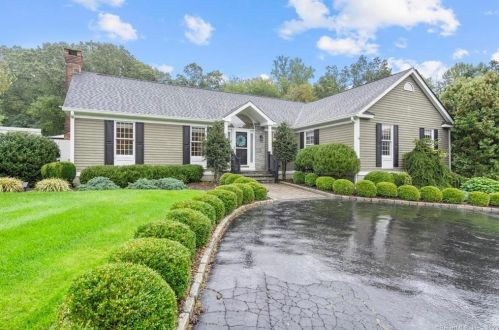 6 Reed Ln, Huntington, CT 06484-5143