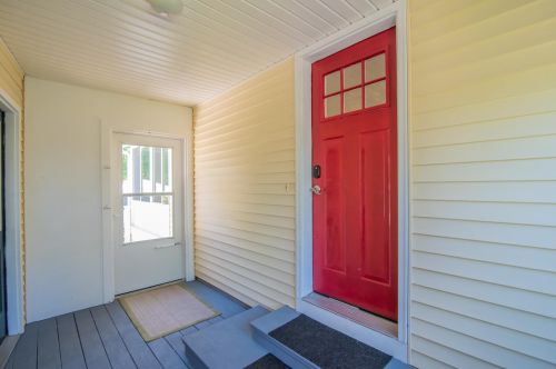 22 Nolls Farm Rd, Auburn, NH 03032-3334