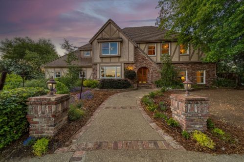 981 Stonebridge St, Folsom, CA 95762-9619