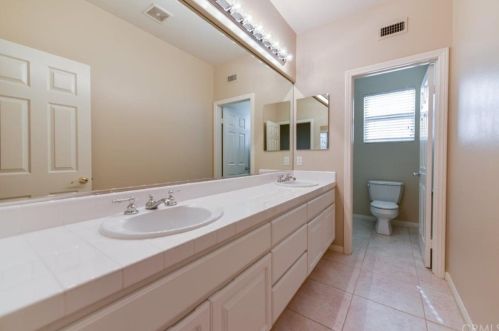 2 Heather, Irvine CA  92620-2219 exterior