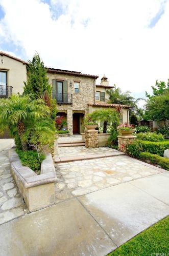 1439 Caspian Ct, Walnut, CA 91789-5369