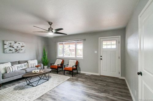 5534 Sable St, Denver CO  80239-3858 exterior