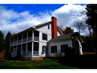 74 Pinnacle Ridge Rd, Waterbury VT  05676-4476 exterior