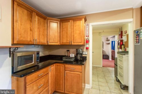 12606 Meadowood Dr, Silver Spring MD 20904-2928 exterior