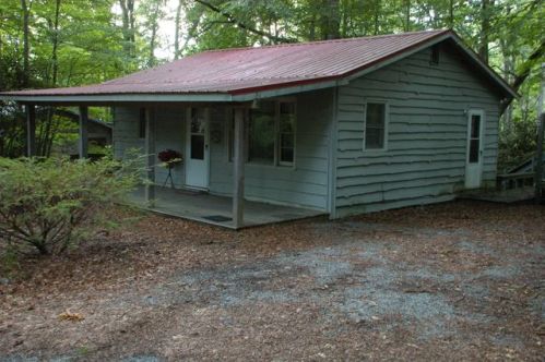 220 White Laurel Ln, Beech Bottom, NC 28657