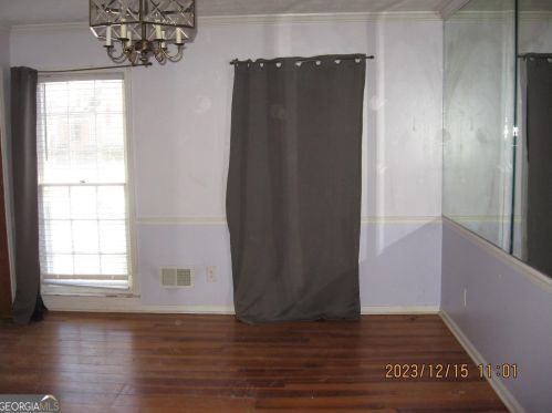 1529 Bell Flower Ct, Stone Mountain, GA 30088-3707