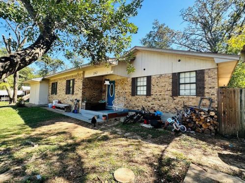 242 Reeder St, Flo, TX 75831-7590