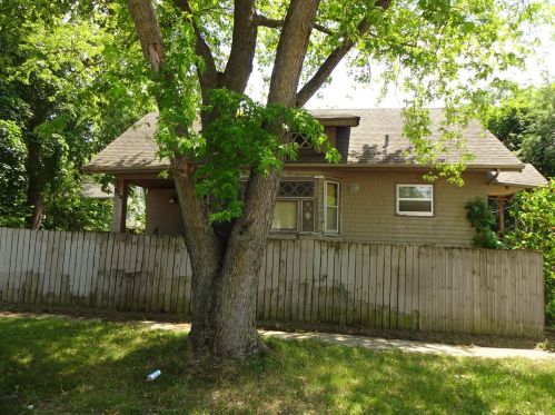 514 Maple St, Rockford, IL 61103-6712