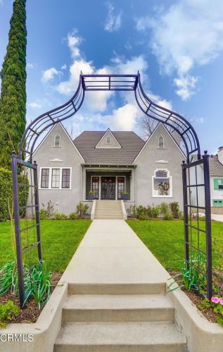 925 Beverly Way, Altadena, CA 91001-2513