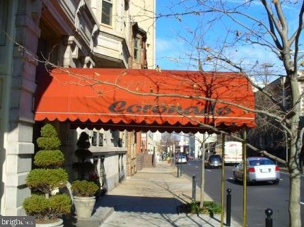 2201 Chestnut St, Philadelphia PA  19103-3046 exterior