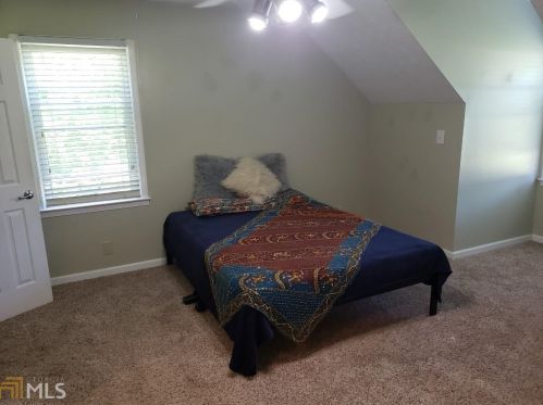 125 Bent Arrow Dr, Stockbridge GA  30281-4864 exterior