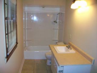 681 Holmes St, Memphis TN  38122-3151 exterior